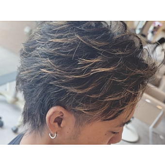 スパイキーショートの伸ばしかけに！